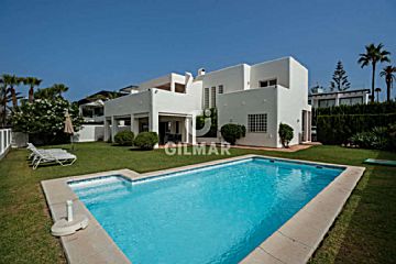 Imagen 1 Venta de casa con piscina en Marbella Este (Marbella (Municipio))
