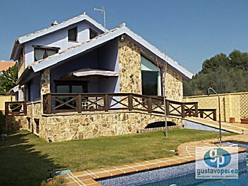Imagen 1 Venta de casa con piscina en El Pinar - Palacio de Congresos (Torremolinos)
