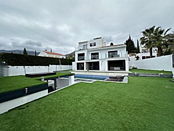 Foto Venta de casa con piscina y terraza en Benalmádena Pueblo, Montealto