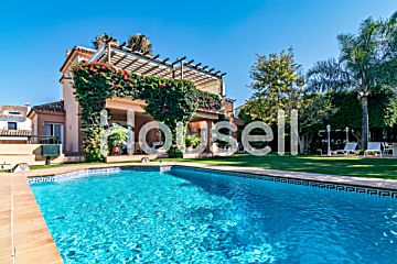  Venta de casas/chalet con piscina y terraza en Nueva Andalucía (Marbella (Municipio))