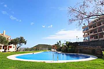 Foto Venta de piso con piscina y terraza en Riviera del Sol-Miraflores (Mijas), Calanova