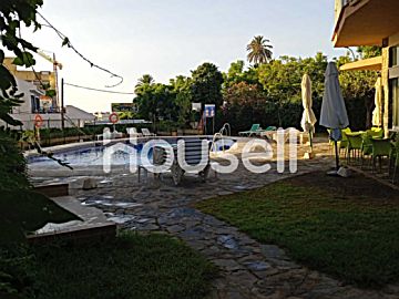  Venta de estudios/loft con piscina en Puerto Marina (Benalmádena)